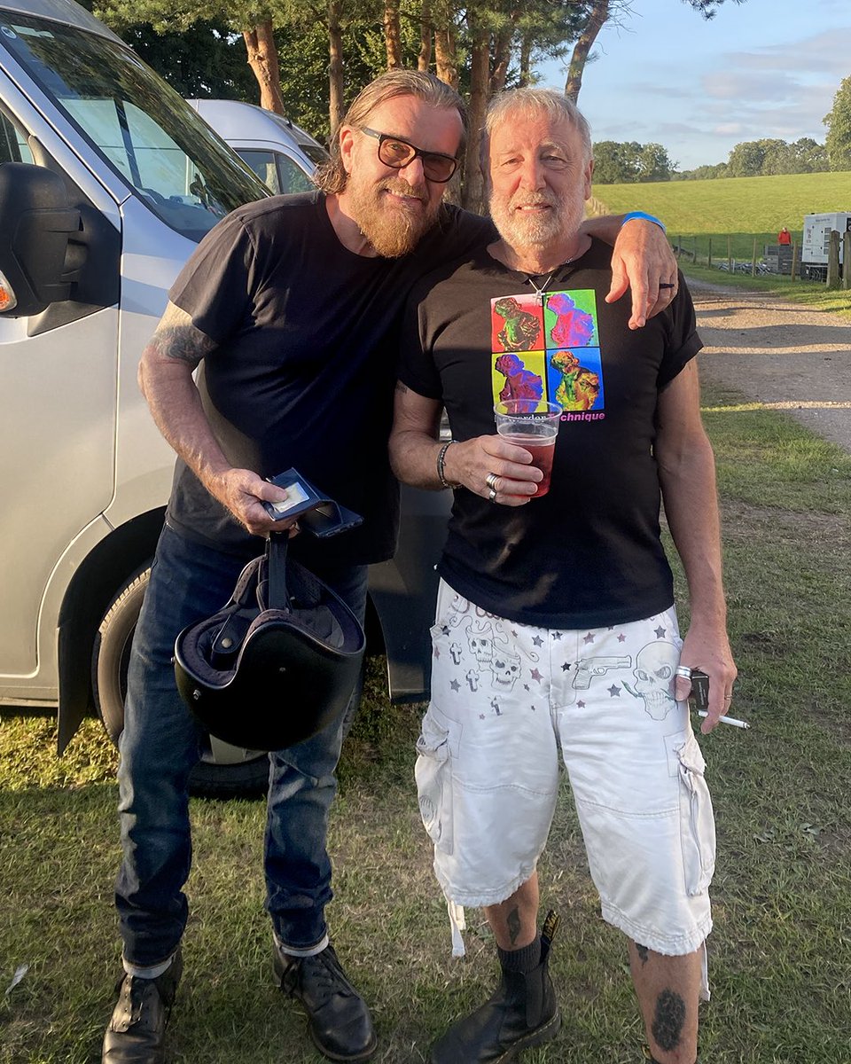 ๐ญ๐๐๐๐ ๐ฏ๐๐๐๐ โ (@thebillyduffy) on Twitter photo had a fun ride out to see Hooky play an excellent set with The Light at Cheshire Fest Sunday.
Lots of good food, fake tans, botox & housepersonsย ย of Cheshire .... and it didnโt rain!!! #takethewin
ย
#BillyDuffy #PeterHook <a href="/peterhook/">Peter Hook</a> #Hooky #TheLight #JoyDivision #NewOrder had a fun ride out to see Hooky play an excellent set with The Light at Cheshire Fest Sunday.
Lots of good food, fake tans, botox & housepersonsย ย of Cheshire .... and it didnโt rain!!! #takethewin
ย
#BillyDuffy #PeterHook <a href="/peterhook/">Peter Hook</a> #Hooky #TheLight #JoyDivision #NewOrder