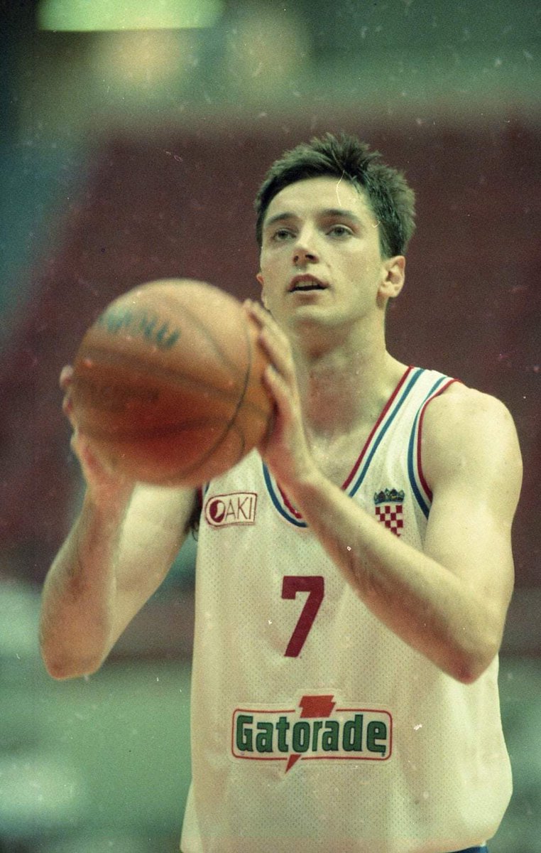➡️ TU TOP 5️⃣ MEJORES EUROPEOS 🏀 DEL SIGLO XX.
✅ Ahí va uno de los fijos. Sigue tú... Muchas gracias por vuestras respuestas.
📷 Miguel Ángel Forniés.