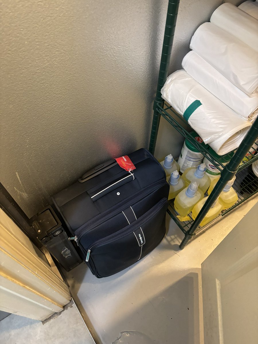 long distance is not for the faint of heart… why is my suitcase at the bagel shop rn (working a 9 hour straight off the 12 hour flixbus)