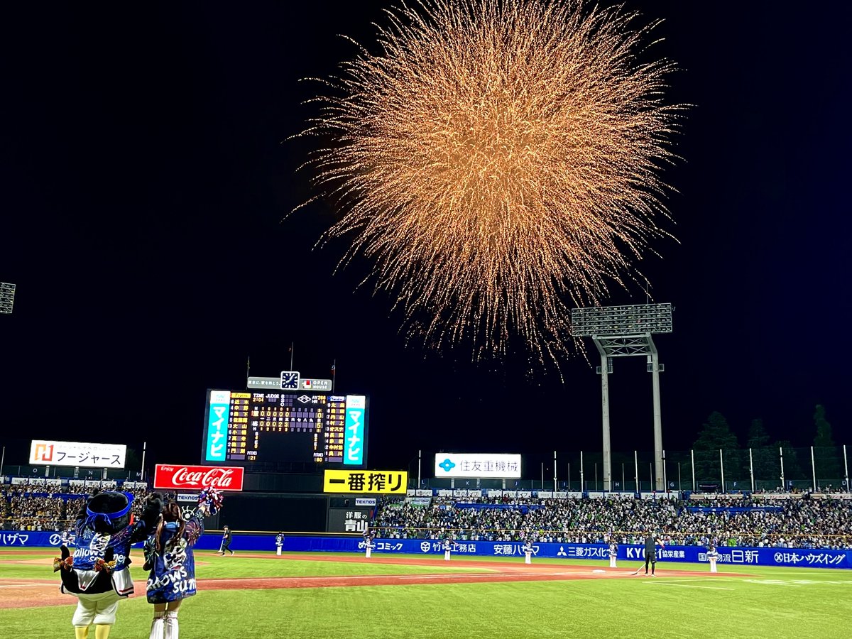 東京の夏🎆
スワサマの夏🐧🎀

#swallows #スワサマ #つばみ #Passion2025 #神宮球場