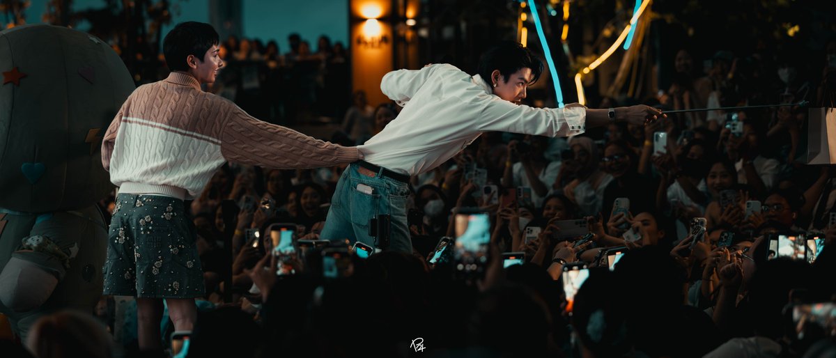 ptat24's tweet image. รับของจาก ฟค คล้ายๆสอยดาว

OFFGUNBABII FANSIGN 2025 
#มหกรรมนิยายนานาชาติ2025xOG #ออฟกัน #OffGun