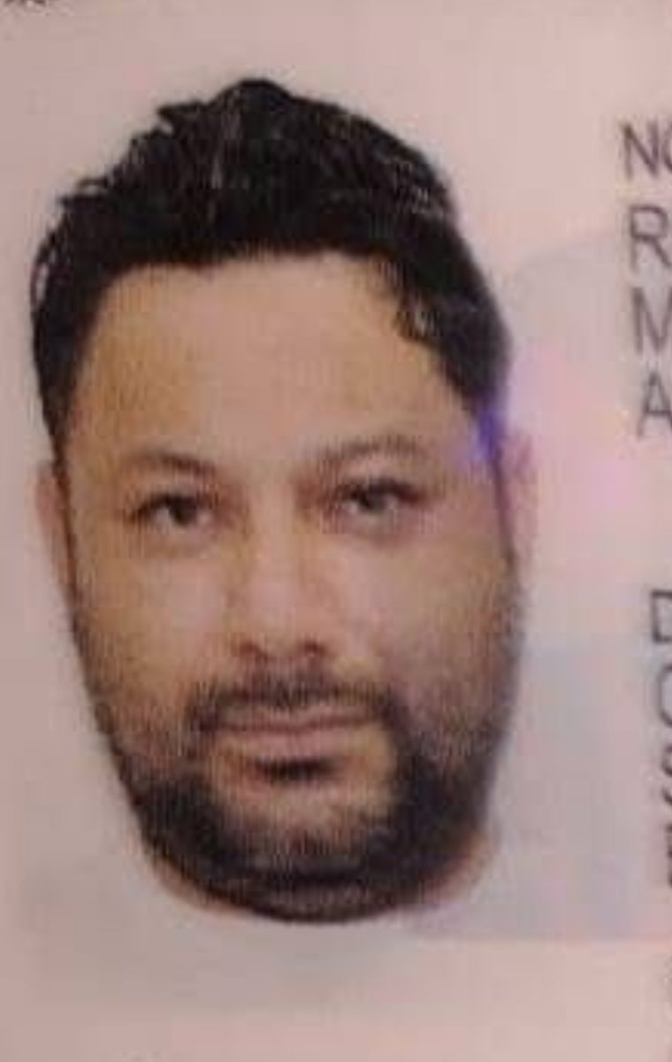 cancunurbano's tweet photo. Sujeto que atropelló y mató a un joven en Cancún fue  policía de Cancún ; autoridades no han dado con el👇🛑

Cancún, Q. Roo — Indignación y reclamos de justicia han despertado en Cancún, luego de que se confirmara que el hombre que atropelló y mató a un joven la madrugada de este domingo en la región 247 fue un  policía  adscrito a la Secretaría de Seguridad Pública del municipio de Benito Juárez.

El presunto…

https://t.co/h6nHKZCCJb