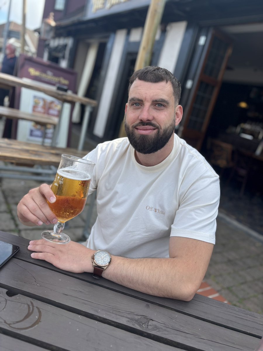 mikeygreen68's tweet photo. Birthday Drinks with my #No1Son Mikey 🥂🍺 at the The Birchgrove Inn #Birchgrove #Cardiff #LivinOurBestLife #MakingMemories  #GoodTimes #Blessed #Grateful #PreciousTimes #LovinLife #LivinLife #OneLife #LivinTheDream ❤️ https://t.co/JVSwfBBszf