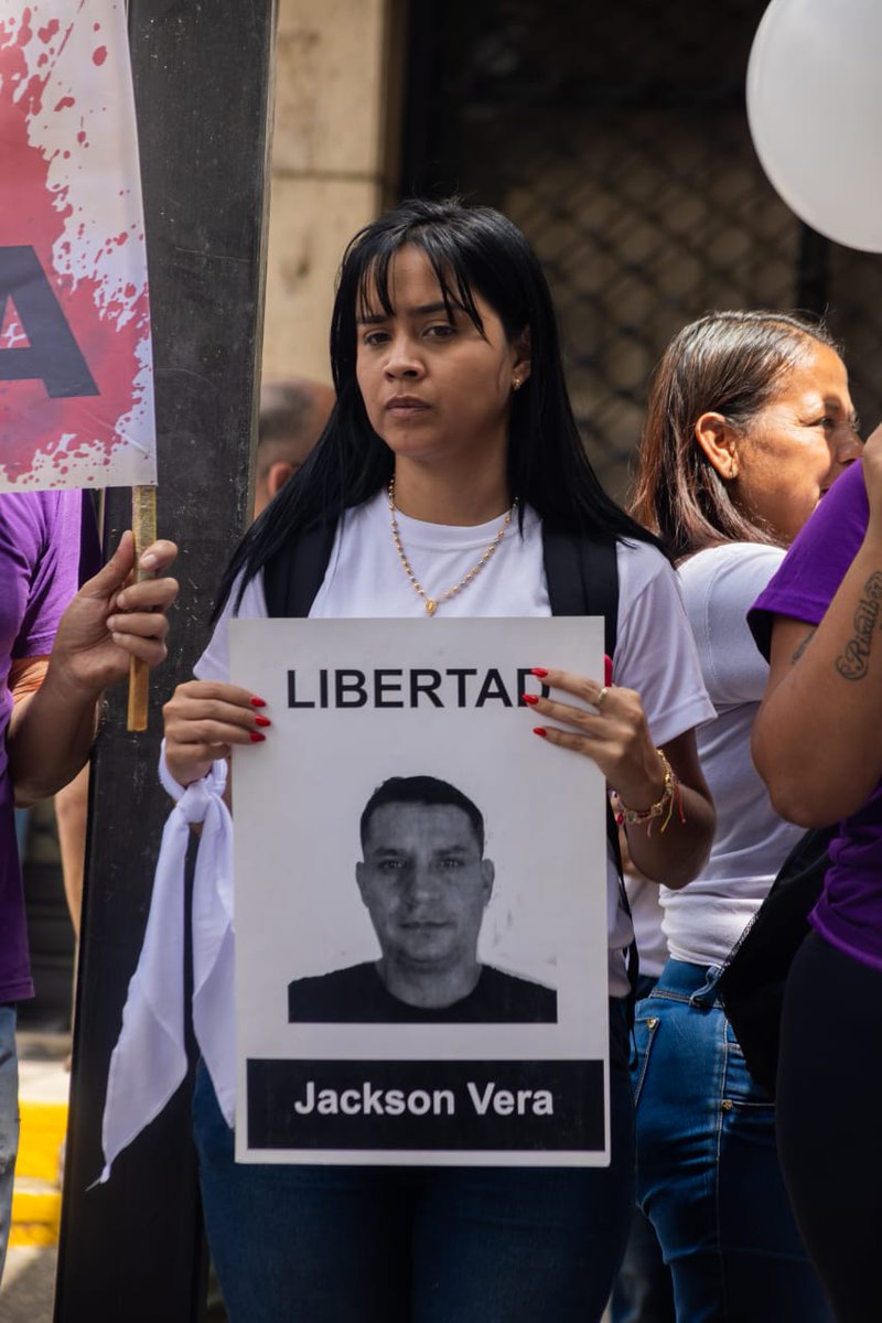 fabianah641's tweet photo. Hoy se cumple 1094 días de la injusta y arbitraria detencion de Jackson Vera, Exigimos su Libertad y la de Todos los presos políticos.
@clippve https://t.co/vuGUjPzc97