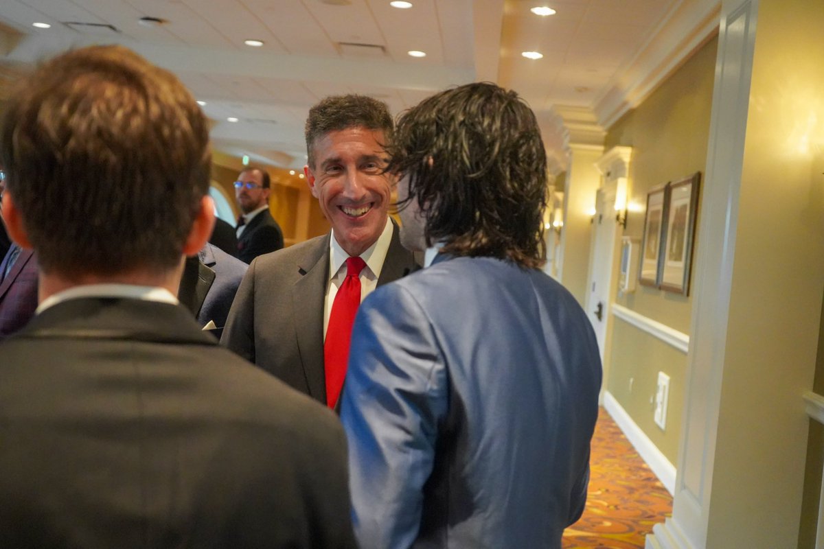 Honored to speak at the VIP Reception for the National YR Conference in Nashville! 🇺🇸

A big thanks to the Tennessee Young Republicans for being an outstanding host committee and showing YRs from across the country why it matters who governs and how Tennessee continues to lead