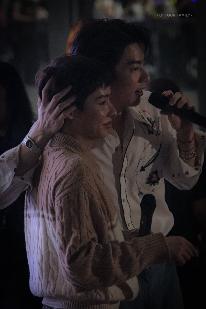 jumpapol's tweet image. saw a tweet saying they hope their ship reaches offgun’s longetivity and i find that the sweetest compliment ever 

every ship has their era, but every era has offgun fr