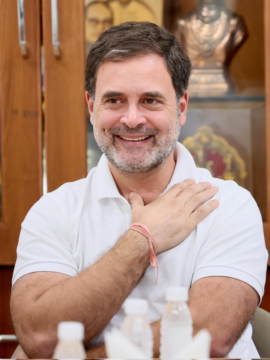 नेता विपक्ष, आपके राहुल ❤️