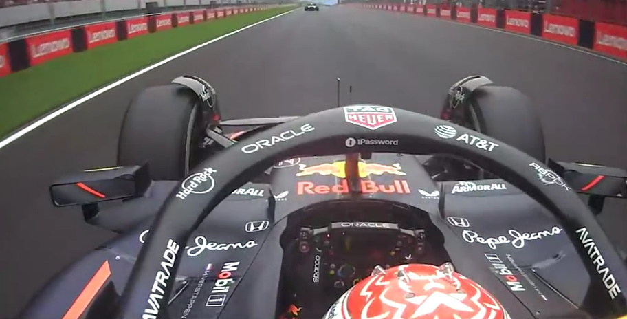 フェルスタッペンが10周もローソンを抜けない件ｗｗｗｗｗ
8周新しいタイヤだぞｗｗｗｗｗ