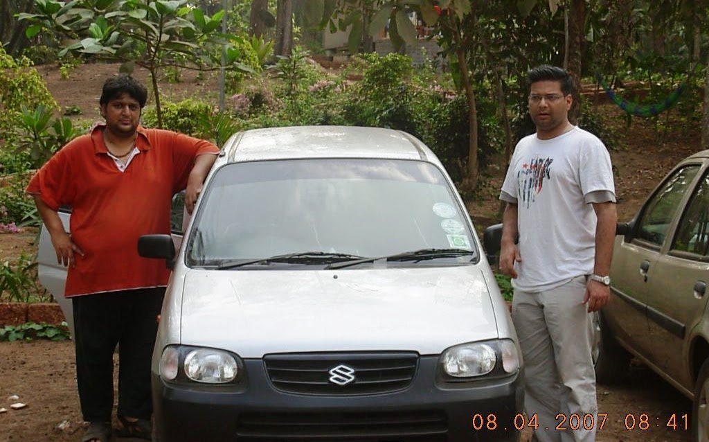 OmkarsClicks's tweet image. Those crazy years of life,  when on a Saturday we mad 3 decided to go on a long ride till road ends and returned on a Monday afternoon just because we didn't have money left to buy more beer (non upi era) 🫣😬 
Btw we drove down to #Dapoli 
#memories 
#FriendshipDay2025