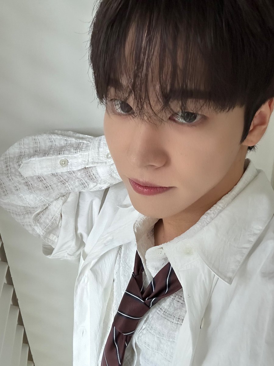 [#유 #U] 온앤오프 8주년 축하해💙