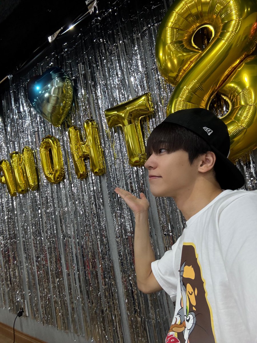 온앤오프 (ONF) tweet media