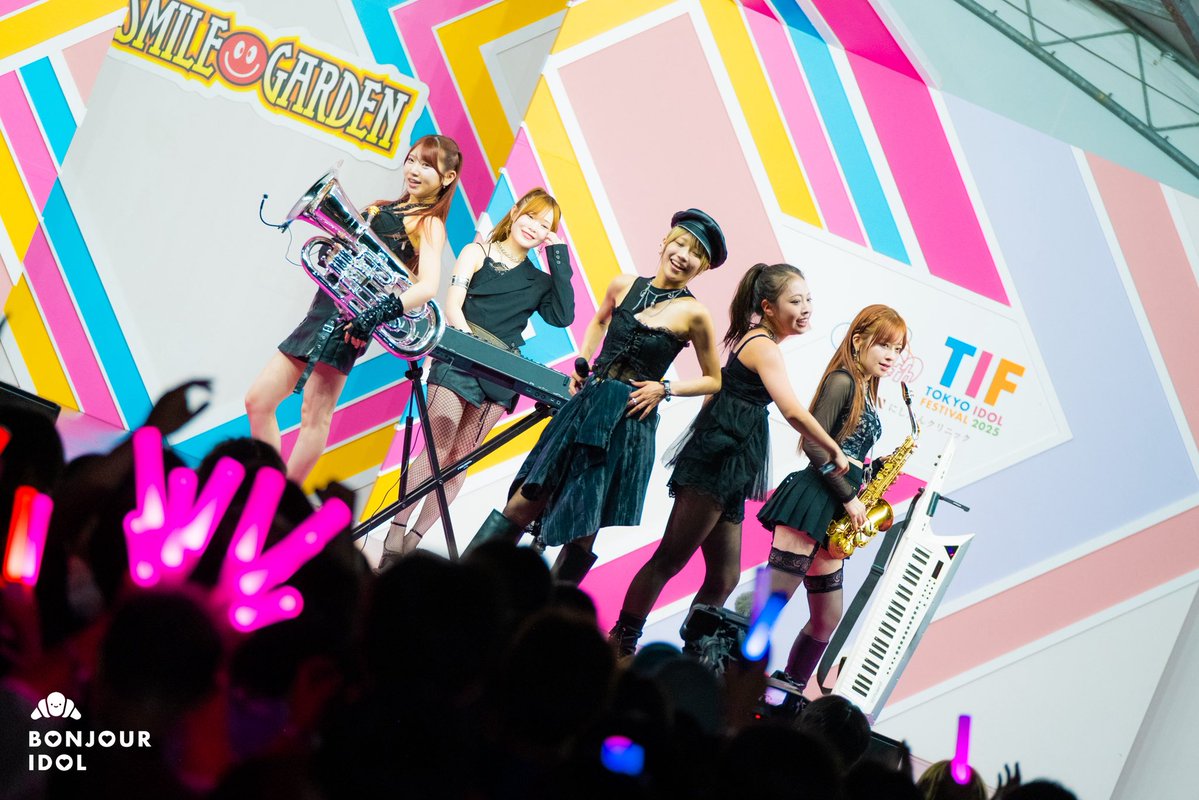 BONJOUR IDOL 公式 🇫🇷 (@bonjour_idol) on Twitter photo And as a finale for #BonjourIdol's #TIF2025, CiON brought their musical expertise for a unique performance full of jazzy and groovy beats echoing into the night 🎷
<a href="/c_on_official/">CiON【シーオン】</a>
#CiON #シーオン #BonjourIdol And as a finale for #BonjourIdol's #TIF2025, CiON brought their musical expertise for a unique performance full of jazzy and groovy beats echoing into the night 🎷
<a href="/c_on_official/">CiON【シーオン】</a>
#CiON #シーオン #BonjourIdol