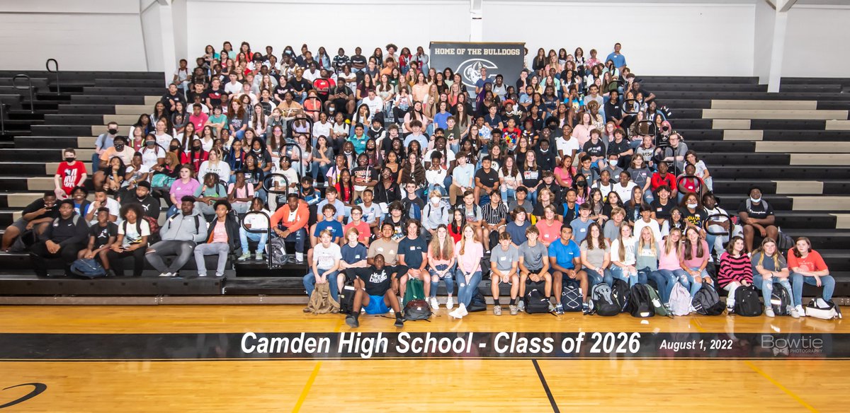 Johnny_Deal's tweet image. CHS Bulldogs: Pictured is the Camden High School Class of 2026. #FirstDayOfHighSchool 💯😍 #ClassOf2026 #GoDogs #myKCSD #JDandHisArchives #JDandHisCamera Best Wishes tomorrow for #Day1 @kcsdschools
