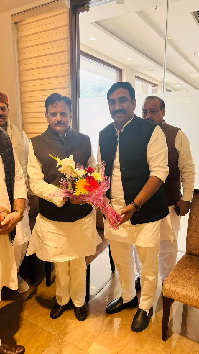 Sake9Ankit's tweet photo. भारतीय जनता पार्टी के वरिष्ठ नेता  , मध्यप्रदेश के उप-मुख्यमंत्री माननीय श्री Rajendra Shukla जी को जन्मदिन की आत्मीय बधाई , हार्दिक शुभकामनाएं।

चिरहुला नाथ स्वामी की असीम कृपा आप पर बनी रहे, आप सदैव स्वस्थ रहे । https://t.co/wjGS1eRHRa
