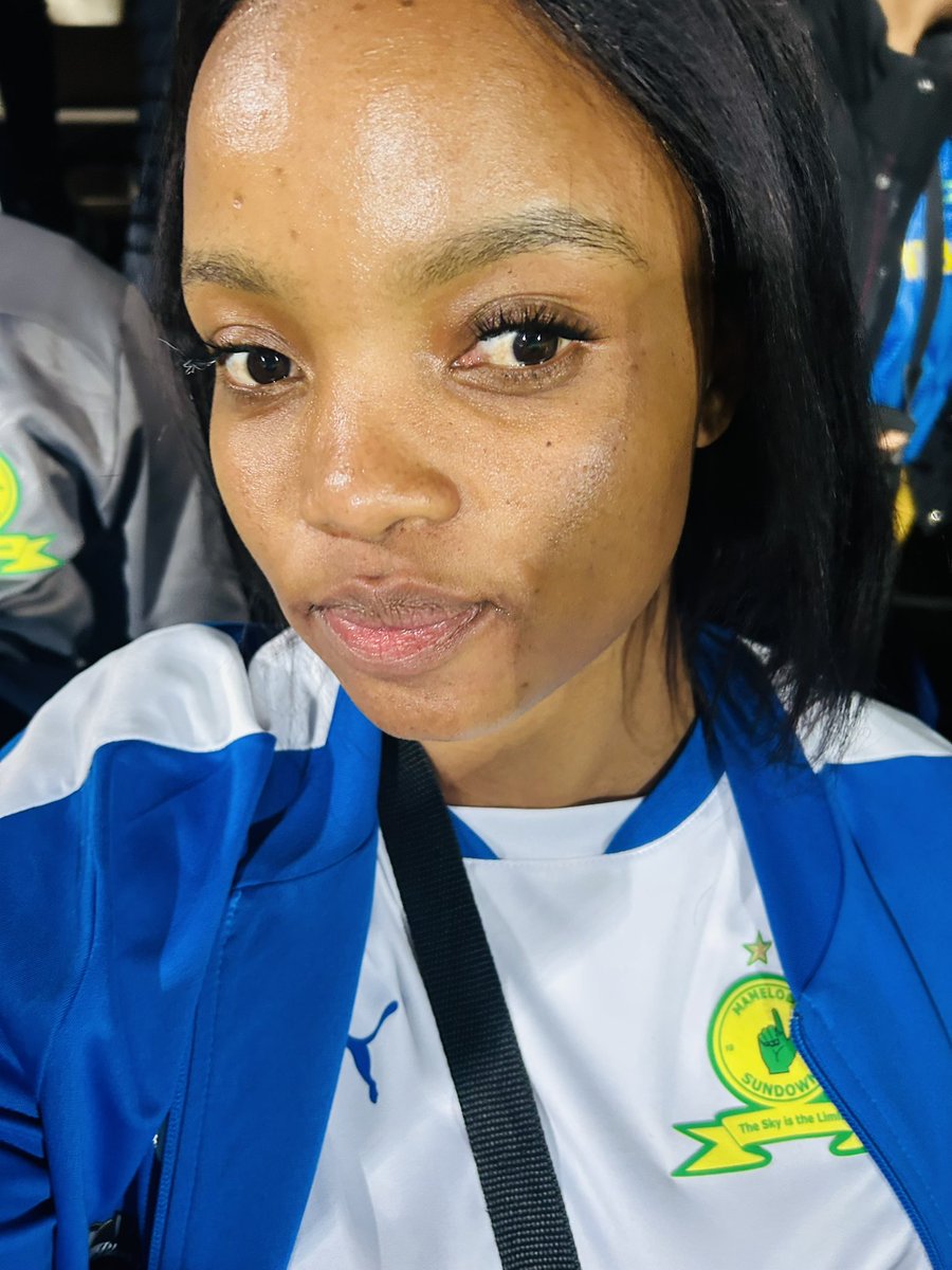 Lucas Moripe was painted 💛👆💛 #Sundowns  <a href="/Masandawana/">Mamelodi Sundowns FC</a>