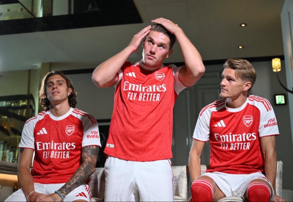 Arsenal Fans with less than 1000 followers, Reply with COYG❤️ let’s follow you.

Follow whoever likes your comment and follow back whoever follows you.