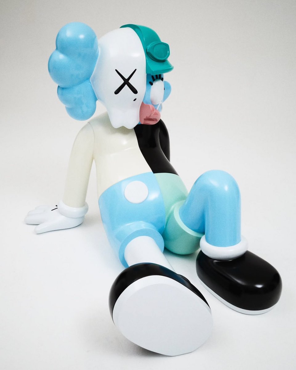 Outlander Magazine tweet media