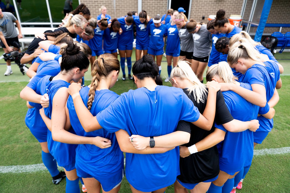 UKWomensSoccer's tweet image. test drive on deck

#WeAreUK | #RingTheBell