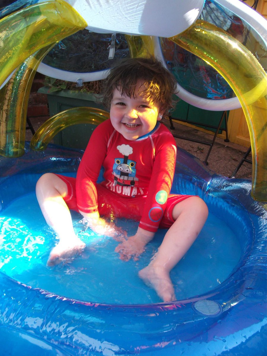 Ian St John tweet media