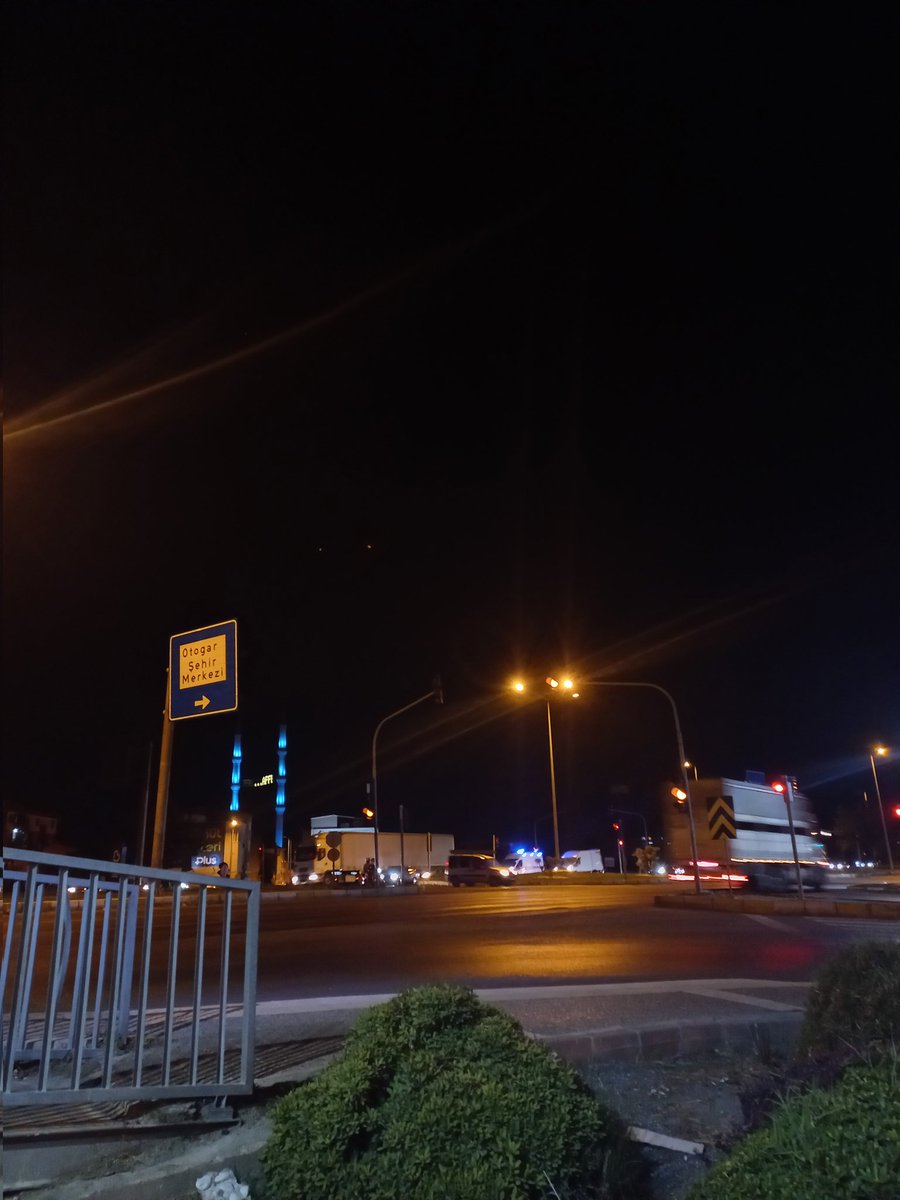 Edremit yürüyüş yolundayım Varmı Genç Aktif görüşelim 22 pasifim 
#edremitgay #edremit #korfezsex #körfezgay #gayarama #Edremitpasif #edremitsex