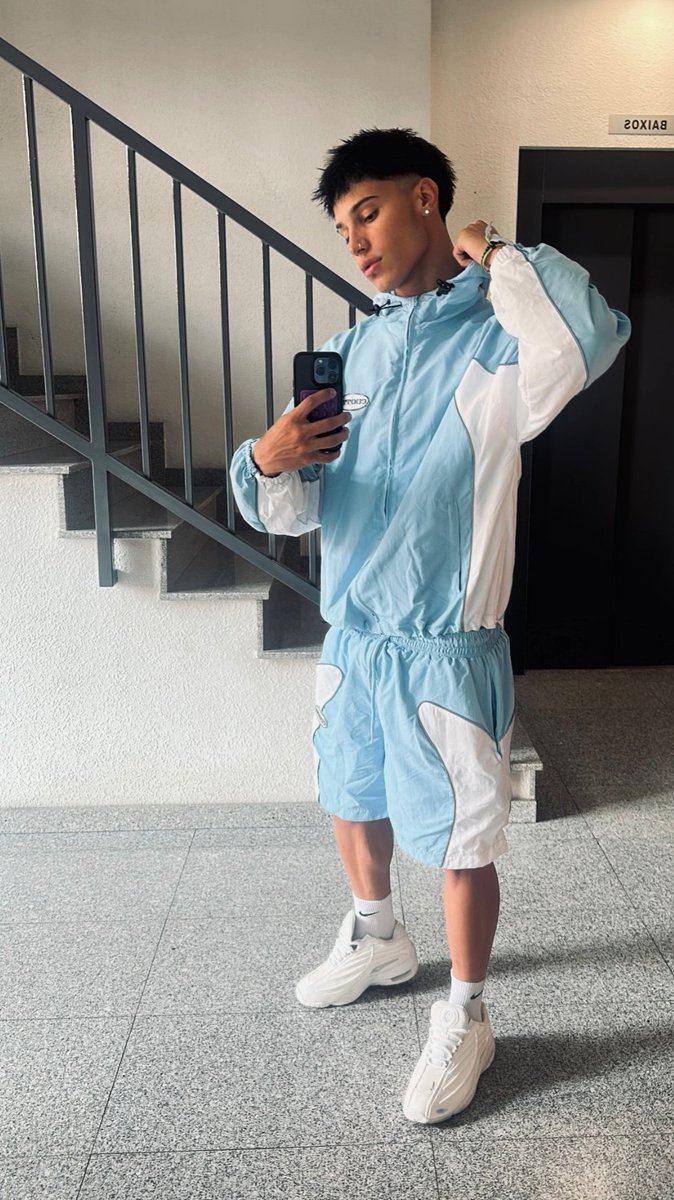 Obsesionado con mi reflejo 🪞