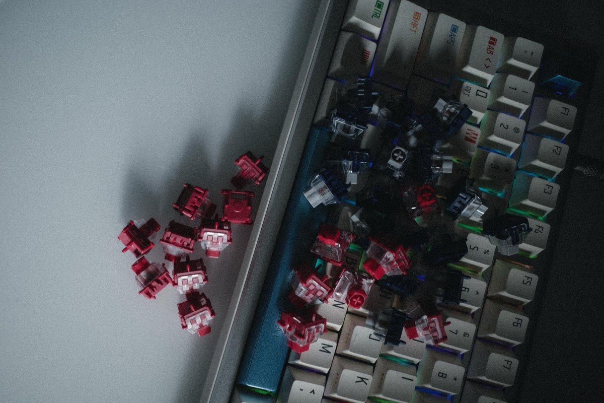 Honored to collaborate with <a href="/DrunkDeer/">FionaHood</a> 🖤 Kun HE on my A75, Qian HE on the A75 Ultra — both took my setup and CS performance to the next level. Precision, redefined.