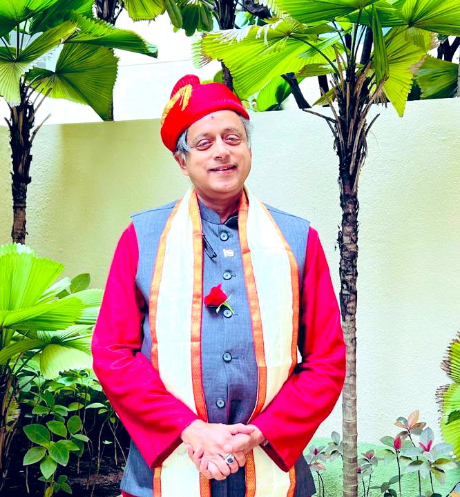 ShashiTharoor's tweet photo. Sunday in Pune began with the @HyattPune adorning me with a Peshwa cap and draping me in semi-royal regalia. For a committed democrat, it was a charmingly confusing moment— before i shed the attire and rejoined the hoi polloi! https://t.co/TXSTFwDMAP