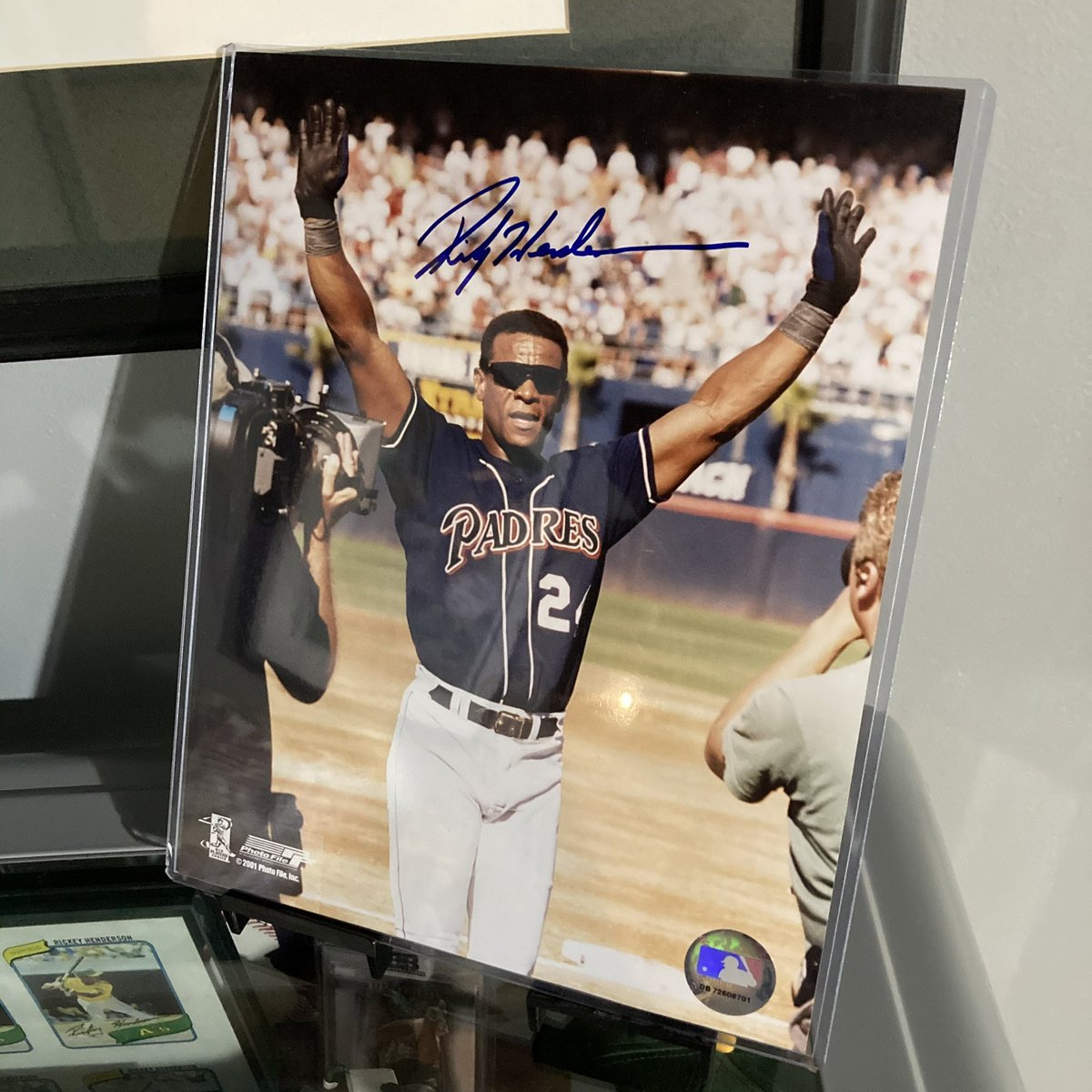 In honor of Rickey Henderson, here are (4) random items/photos that I like from my collection…🙏💚🐐⚾️#24ever
