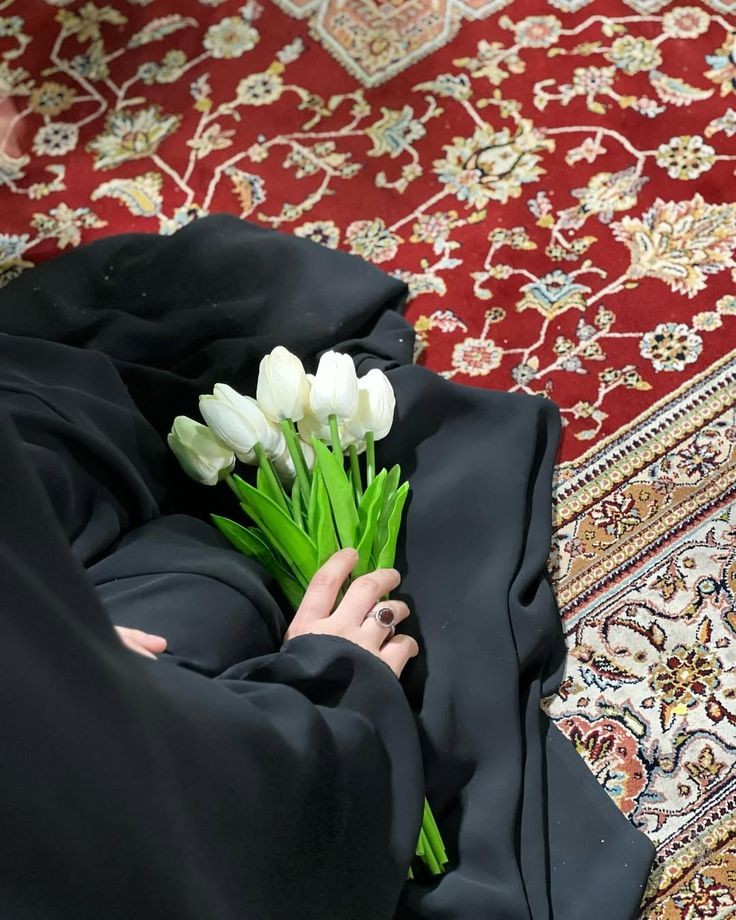 اللهم طمأن قلبى، وأرزقنى ما أتمنى،
وإصرف عنى كل شر 🤲💚