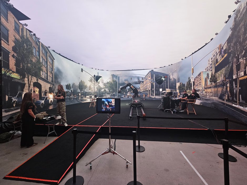 Battlefield 6 Enthüllung: Backstage eindrücke aus LA, Berlin &amp; Hongkong. youtu.be/Cvl2kHgnJfc
Alexia Christofi features in my new video – check it out!
#Battlefield6 #BF6 <a href="/Lex_mate/">Alexia Christofi</a> <a href="/tiggr_/">David Sirland</a>