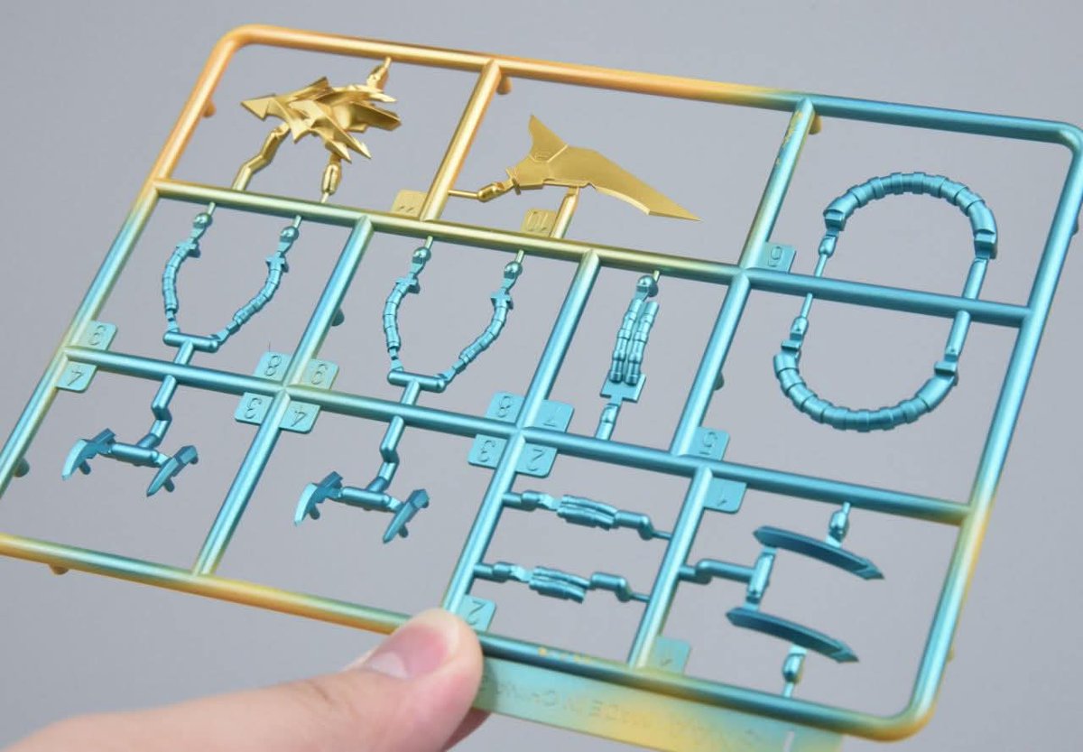 #jellydoodle
I plan to paint and build a Star knight gundam
I will adjust the color to match Jelly 
Also im try test paint on runner so YOU can build your own Star knight