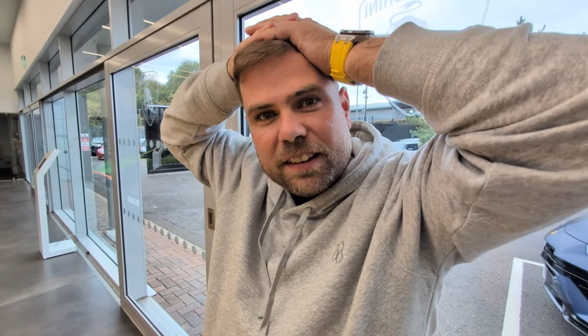 Awesome to see <a href="/nicoleonardvdh/">Nico van der Horst</a> repping the Rocks on his latest Youtube video 🙌

Check the video out here youtu.be/75Q0xLV9Sz0?si…