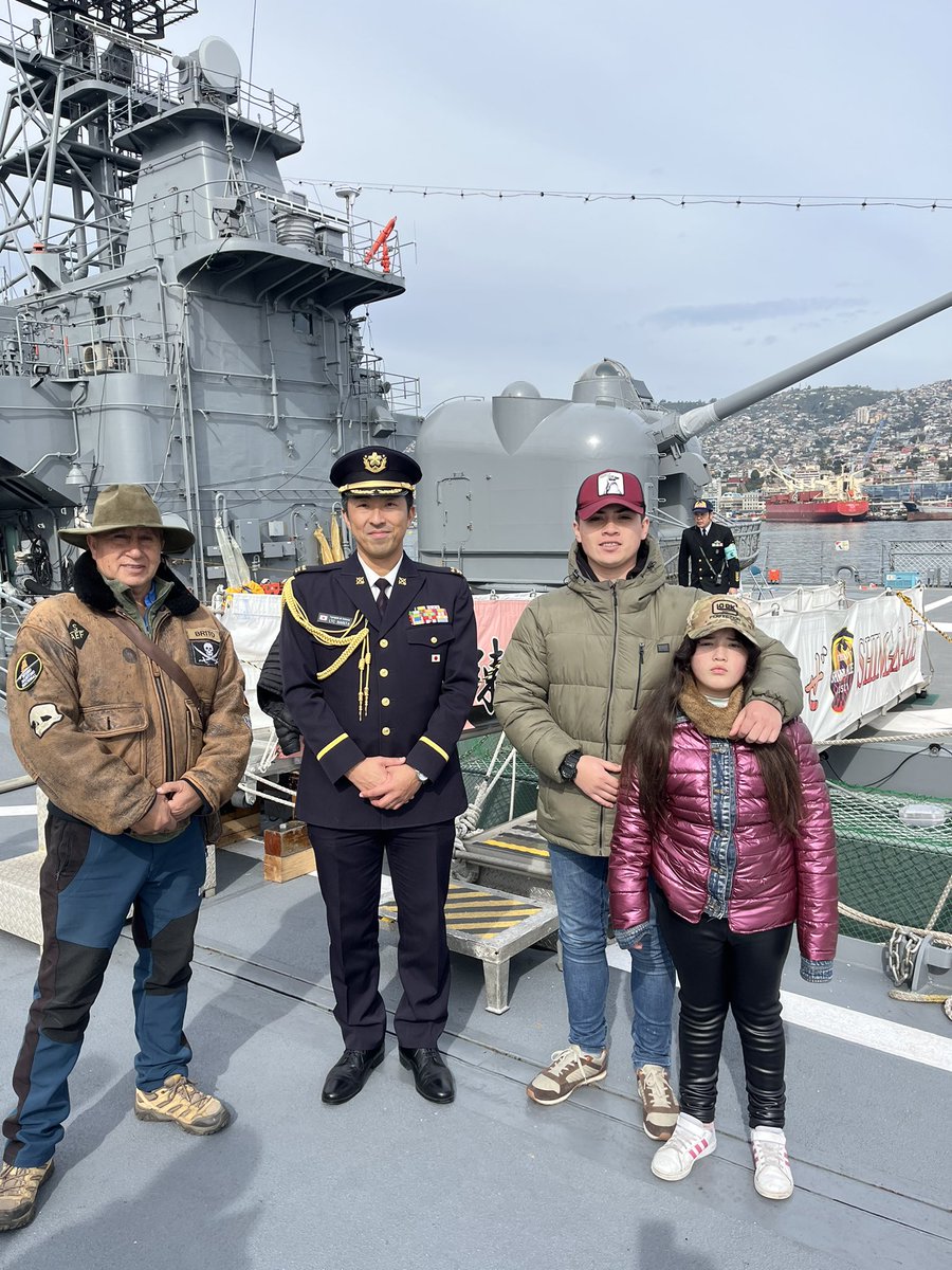 José Luis Brito M. (@jlbritonativo) on Twitter photo Conociendo hoy en Valparaíso al buque escuela Kashima y el Destructor Shimakazs de la Armada Japonesa <a href="/Armada_Chile/">Armada de Chile</a> Conociendo hoy en Valparaíso al buque escuela Kashima y el Destructor Shimakazs de la Armada Japonesa <a href="/Armada_Chile/">Armada de Chile</a>