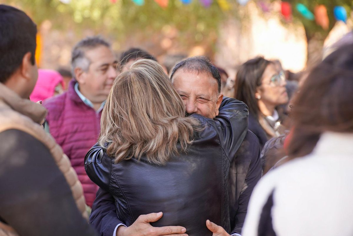 Qué hermoso domingo vivimos en El Pastor, Punta de los Llanos.
Junto a vecinos, vecinas y peregrinos, celebramos una misa cargada de emoción y fe, en honor a nuestro querido monseñor Enrique Angelelli. Su valentía nos inspira a seguir luchando por quienes más lo necesitan.