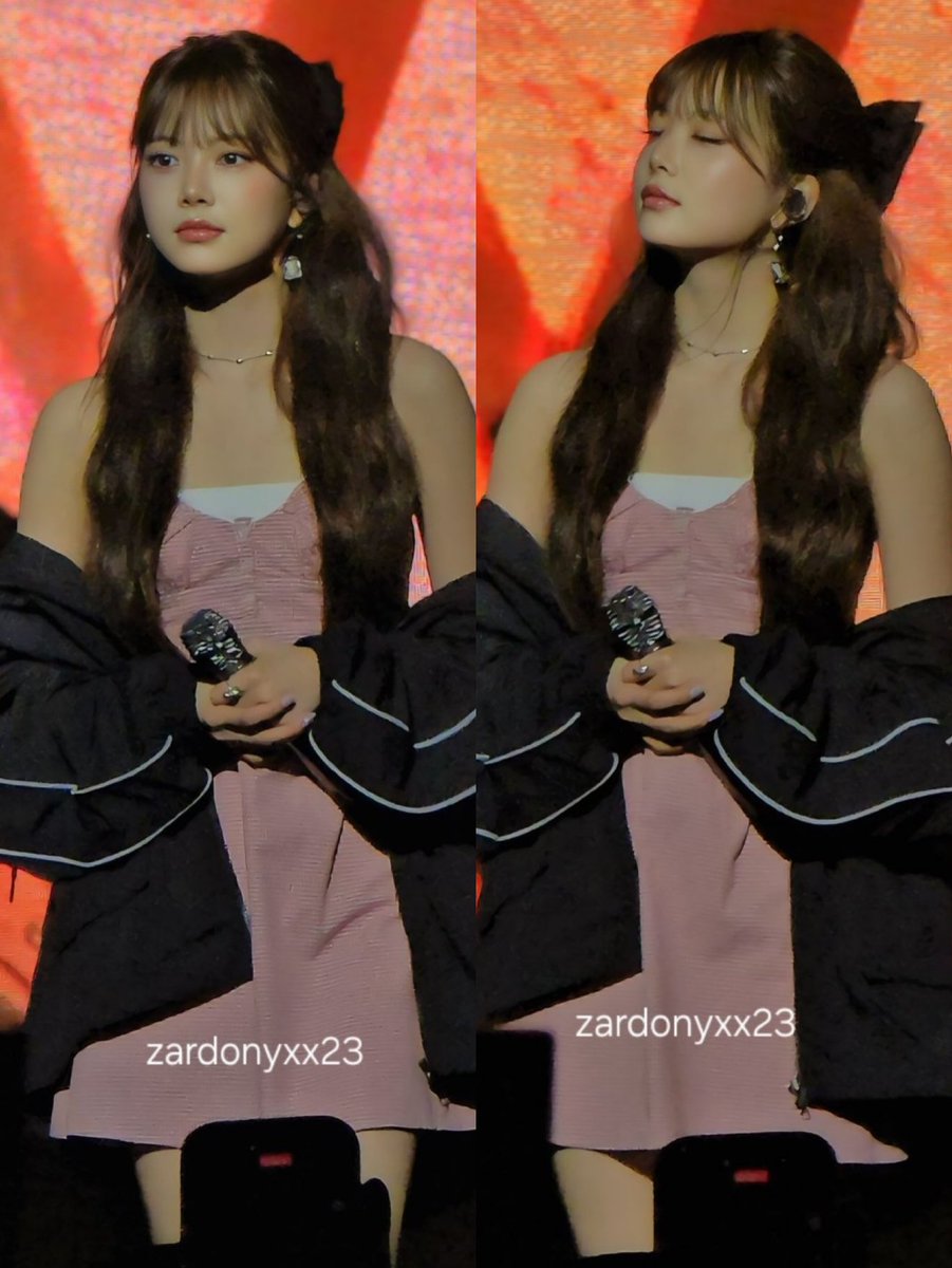 everyone look! a literal princess!