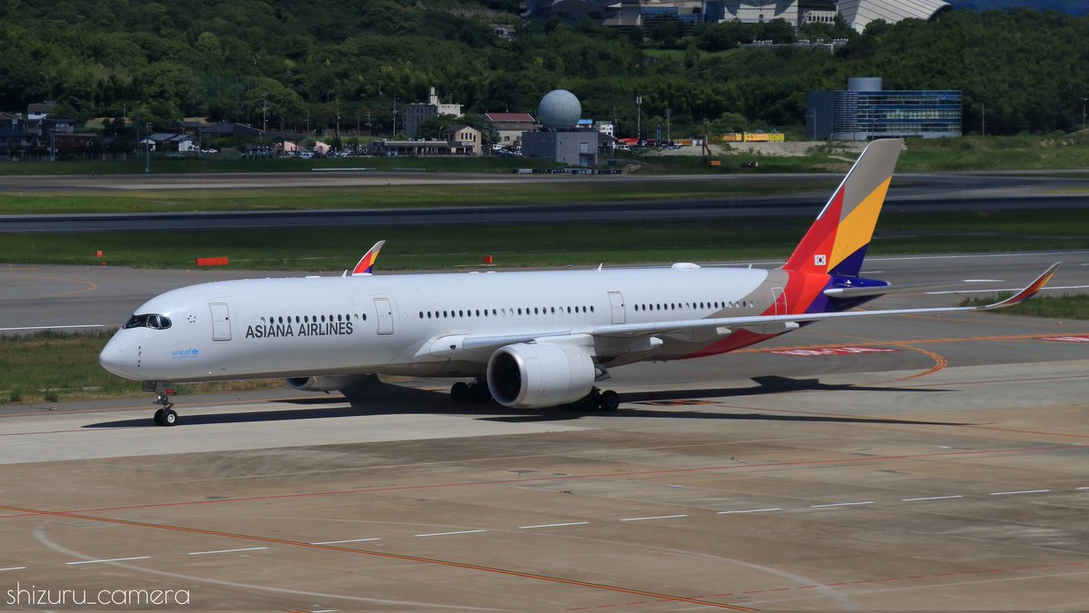 shizuru_camera's tweet photo. アシアナ350 
#福岡空港 #アシアナ航空 #写真好きな人と繋がりたい https://t.co/raXioCfiV1