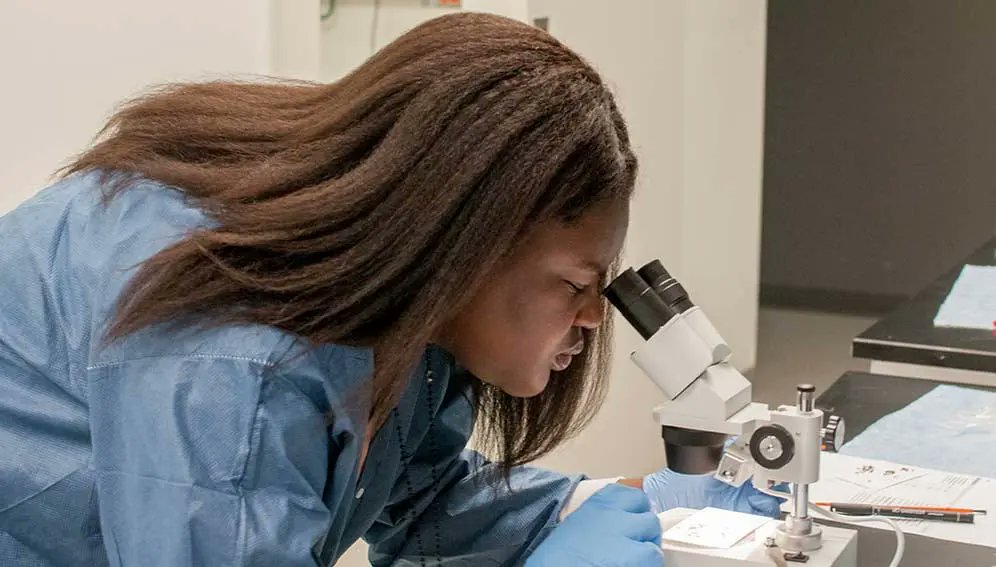 As foreign research aid declines, African scientists like Prof. Christian Happi, Director of <a href="/acegid_igh/">ACEGID</a>, are driving self-reliance—sequencing locally, powering labs sustainably, and leading discoveries.
Read more: tinyurl.com/tvzbex8n
#Research #IGH #Africa #GlobalHealth