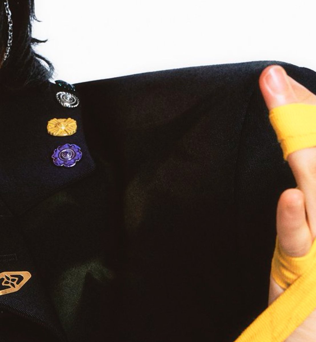 why felix lowkey serving nonbinary