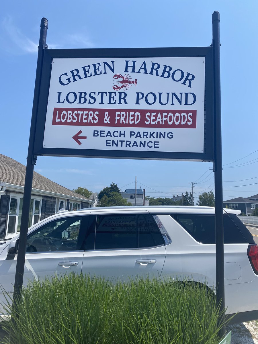 Best lobster roll on the south shore at #greenharbor lobster pound!