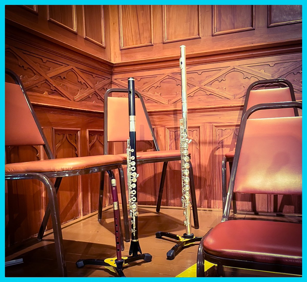 Finding Butterflies® (@_butterflymusic) on Twitter photo Playing two services on 3 instruments this morning. 🙌💕 African Blackwood flute and mopane whistle by Chris Abell. Alto Flute by Muramatsu. #flutes #whistlebloweralert Playing two services on 3 instruments this morning. 🙌💕 African Blackwood flute and mopane whistle by Chris Abell. Alto Flute by Muramatsu. #flutes #whistlebloweralert
