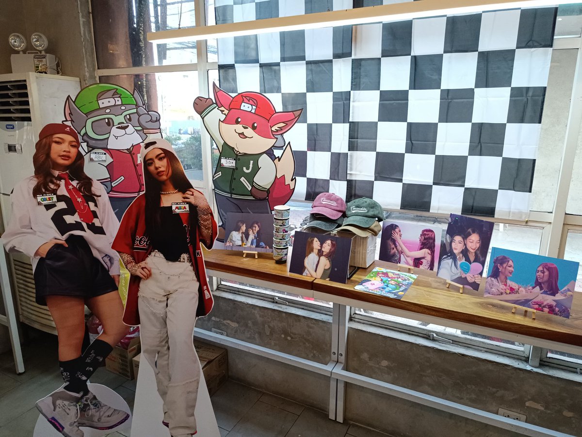 itsbimbyow's tweet photo. Happy Mikholet day!! Sobrang enjoy ng CSE na to 🎉 .. Thank you and Congrats @projectmikholet ❤️💚 sa successful Event 🫶🏻❤️💚

#MikholetRaceToTheFinish
#HappyAbunjingzDay
#ProjectMikholet https://t.co/llCBMokXNr