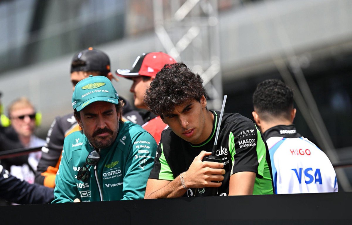 Fernando Alonso RASGA ELOGIOS a Gabriel Bortoleto: 

“Ele é o melhor piloto desta geração. Se ele fosse inglês ou algo assim e terminasse em 6º em uma Sauber, estaria em todas as manchetes amanhã. O que ele faz é excepcional.”

#F1 #HungarianGP
