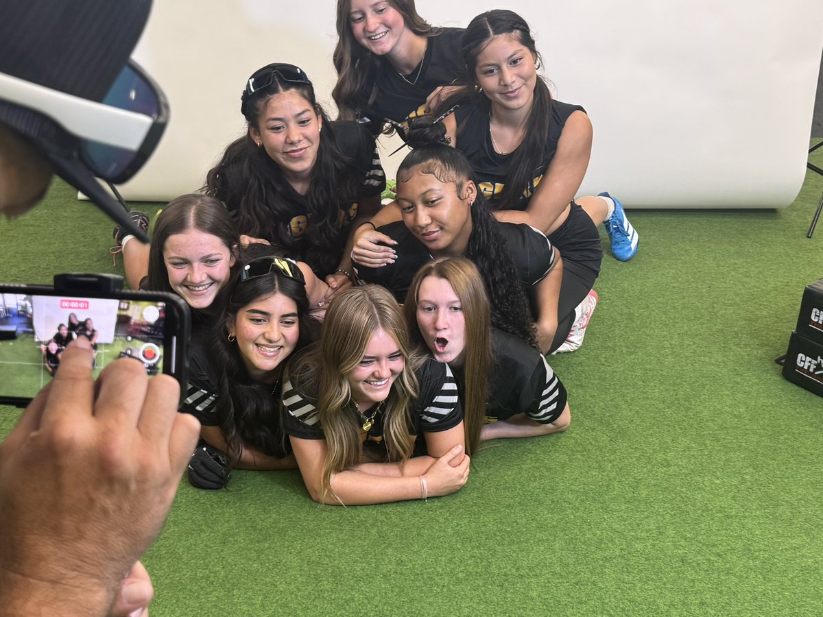 Great day at <a href="/apeathletes/">APE</a> for media day. Great opportunity for our athletes to talk about the season and get ready for the grind.

I appreciate <a href="/BJMedia1/">BJ Media</a> <a href="/therealbeadle/">Adam Beadle</a> to make this day a success

<a href="/coachwinstead13/">Coach Winstead</a> <a href="/OTS_apparel/">Coach G</a> 

#flagfootball #future #azfootball #tigerpride