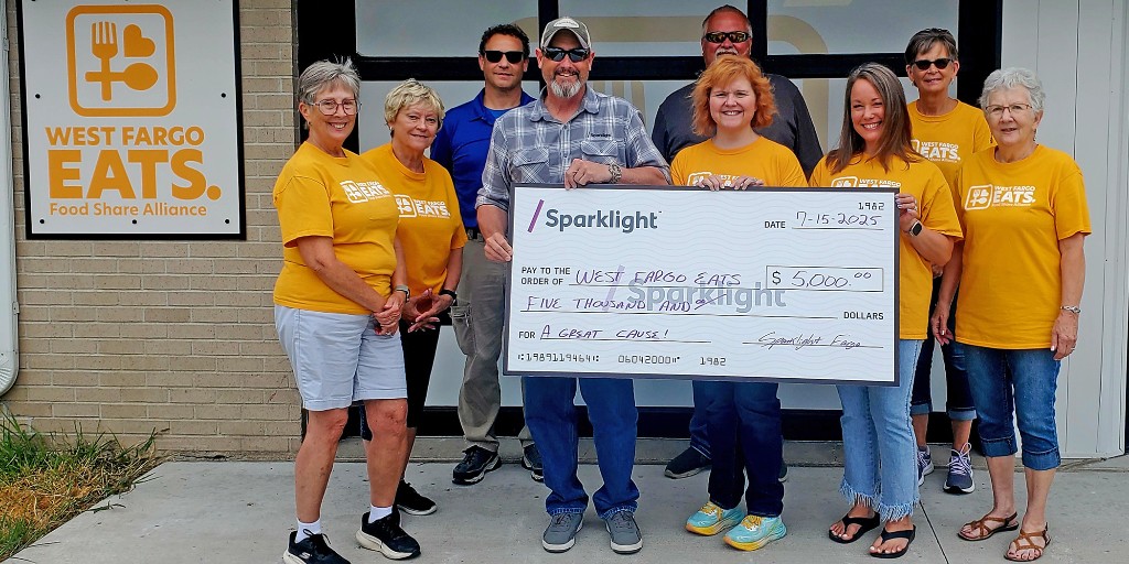 sparklightcares's tweet image. We’re proud to support West Fargo Eats. with a grant to help grow their food pantry and reach more families in need. Together, we’re helping fight hunger and build stronger communities. Learn more: sparklight.com/charitablegivi… #SparklightCares #HungerRelief #WestFargo