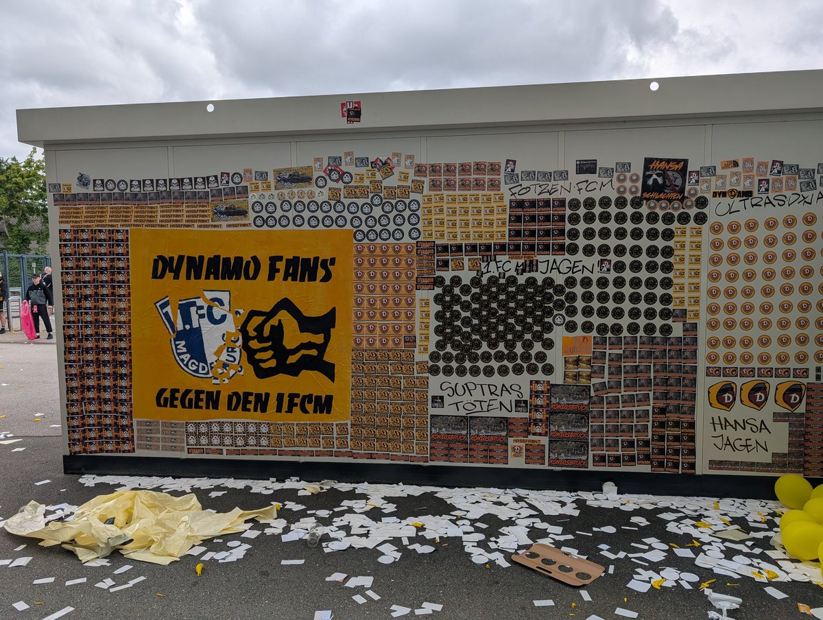 T_DD76's tweet photo. @kleeblattfuerth vs @DynamoDresden 3:2 🥴
#sgd1953
#SGFSGD https://t.co/c6FAupIrff