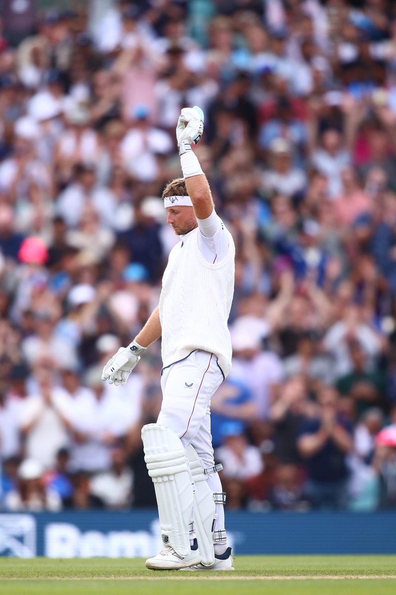 Iconic.

🤎 | #SurreyCricket