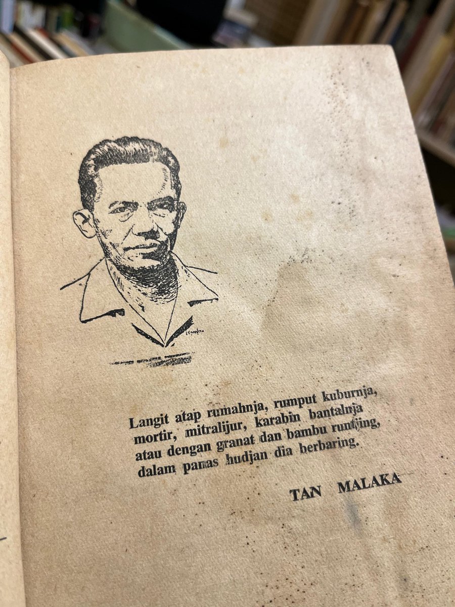 PijarMatahari1's tweet photo. Dua Bapak Bangsa Indonesia 🇮🇩
Gerilya gerilyawan Sejati ingin Bangsa Indonesia Merdeka harus 100 persen 🇮🇩
Dua Gerilyawan Sejati 🇮🇩
JasaMu Abadi 🙏🙏🙏🙏🙏🇮🇩 https://t.co/SLKVFaHanK