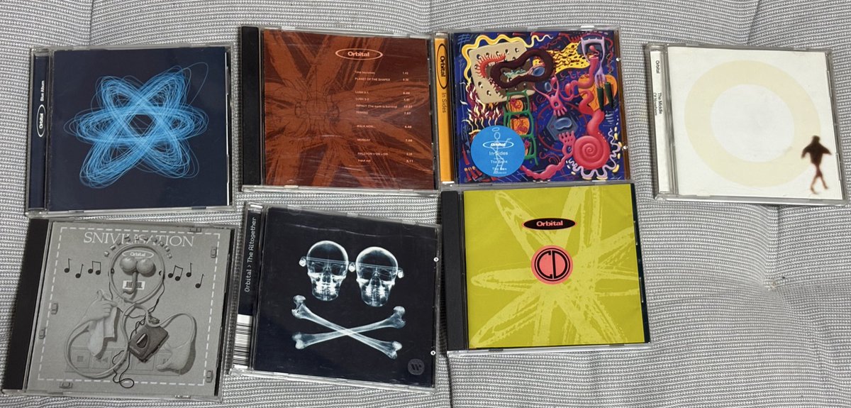 部屋の整理してたらOrbitalのCD発掘
最近のアルバムBandcampかiTunesでしか買ってないからCDも欲しいな….
