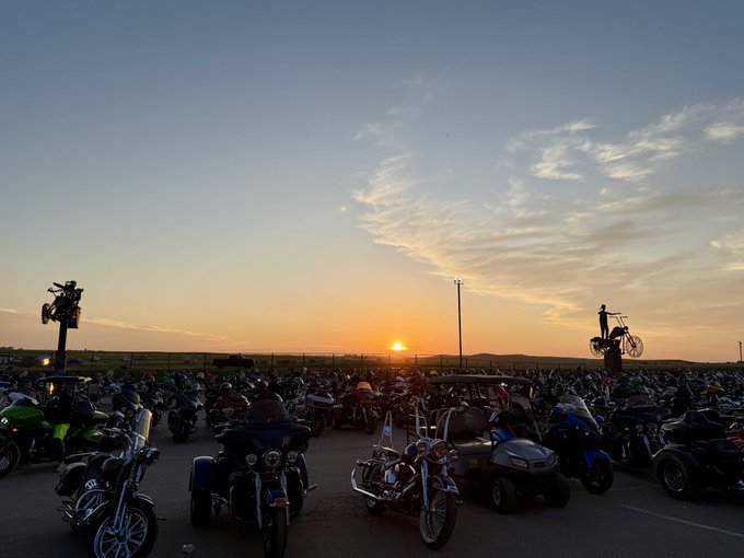 Watch Bryan Gozzling's leaked NSFW photo on TwXstars