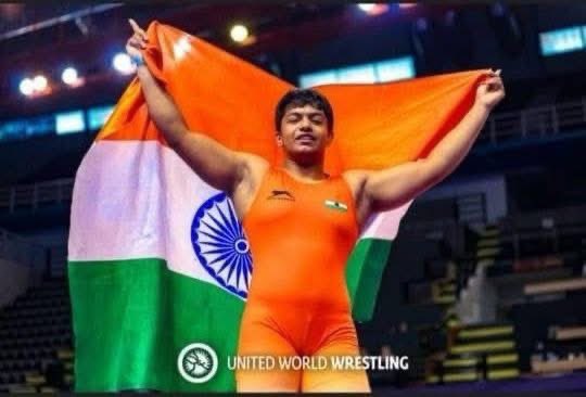 भीलवाड़ा की लाडली बिटिया अश्विनी बिश्नोई पुत्री श्री मुकेश जी ने एथेंस (ग्रीस) में आयोजित अंडर-17 विश्व कुश्ती चैंपियनशिप में 65 KG वर्ग में स्वर्ण पदक 

श्री जंभेश्वर भगवान से प्रार्थना है कि वे अश्विनी को आने वाले ओलंपिक 2028 में भी देश के लिए स्वर्ण पदक जीतने की बहुत बधाई